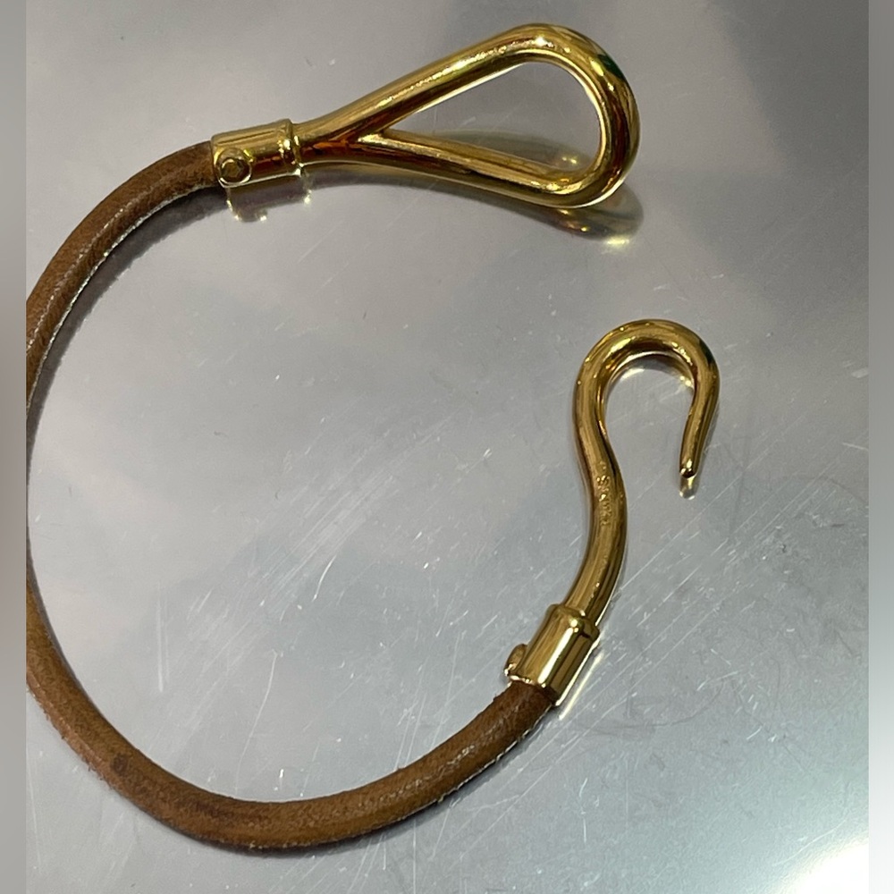 HERMES  gold hook bracelet / choker EUC brown leather